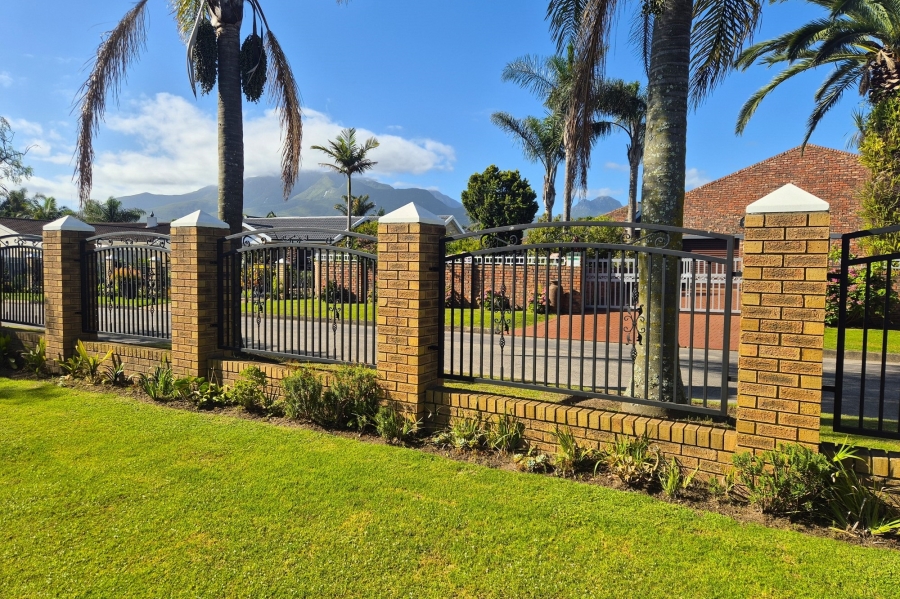 3 Bedroom Property for Sale in Loerie Park Western Cape